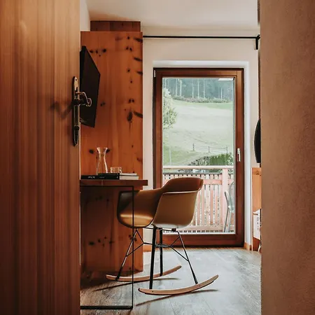Schoenberg Hotel